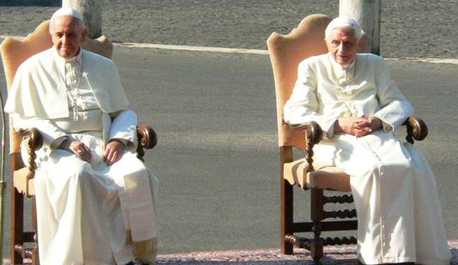 Dos papas gobiernan en los últimos días